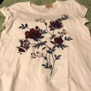 Embroidered t shirt